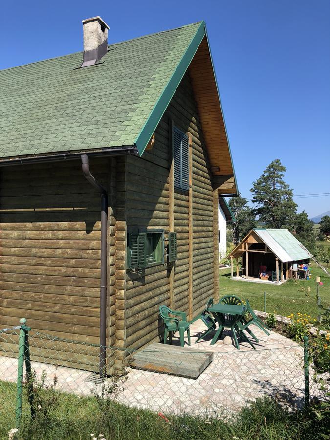 דירות זבליאק Kuca U Borju - House In Pines מראה חיצוני תמונה